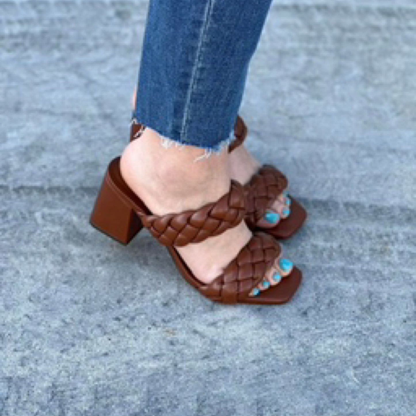 Brown Twisted Heel